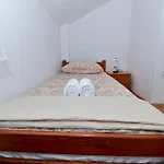 Arta Apartments
