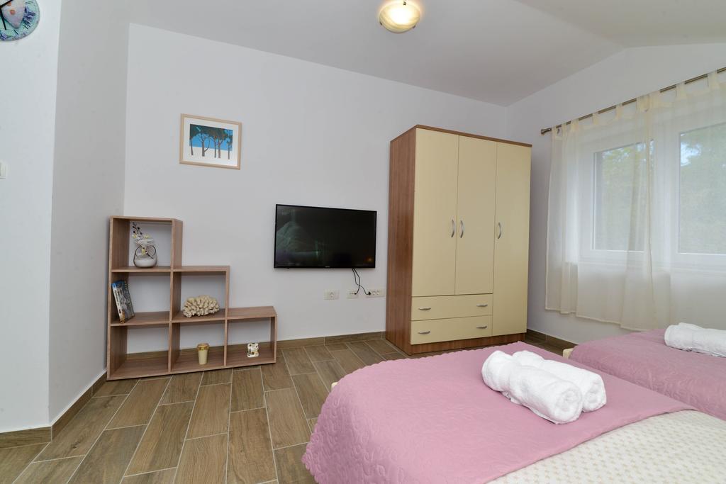 Arta Appartement *