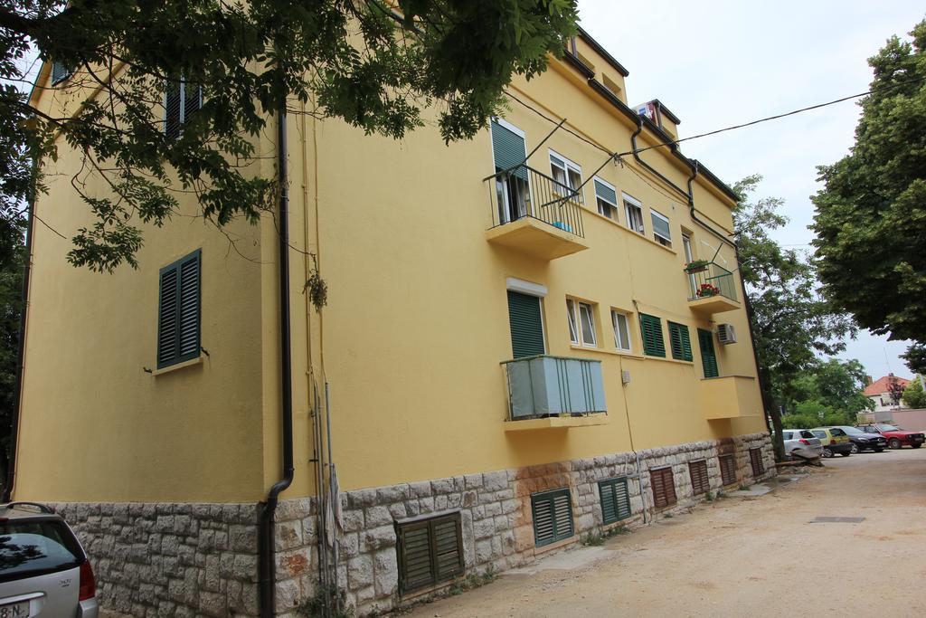 Arta Appartement *